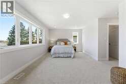 23 WOODVALLEY Court | Hamilton Ontario | Slide Image Sixteen