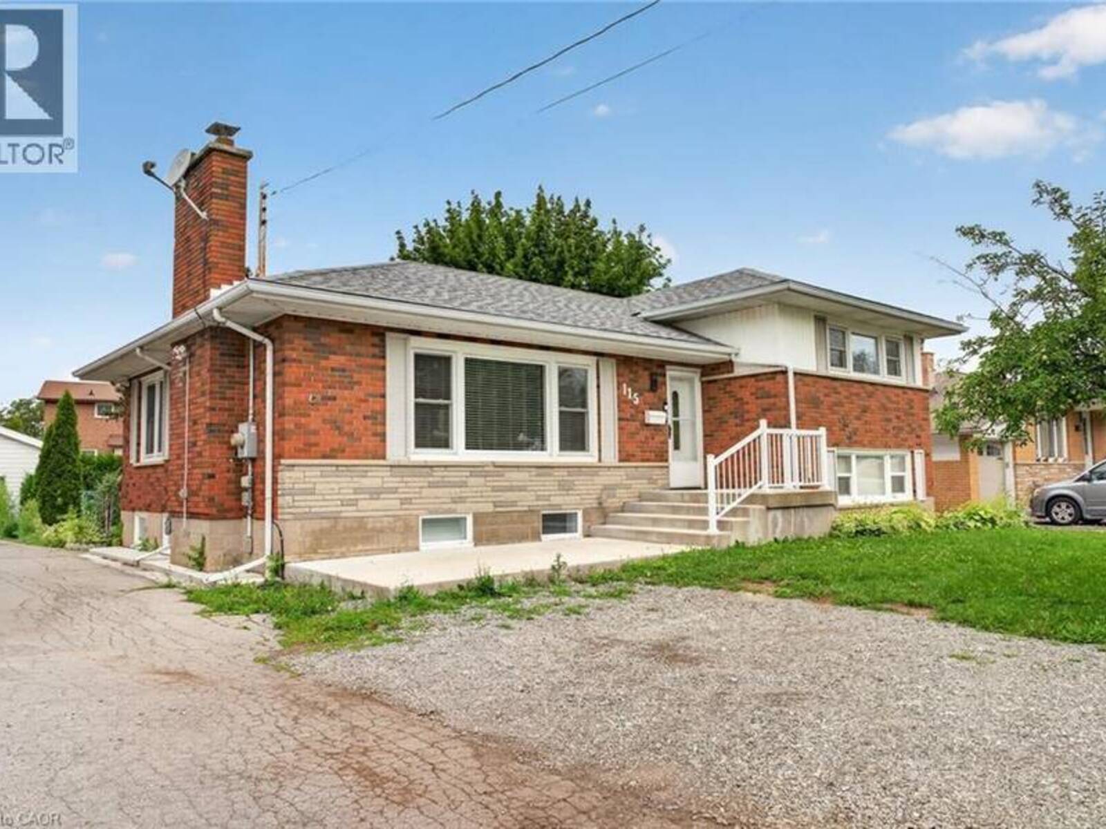 115 GREEN Road, Hamilton, Ontario L8G 3W9