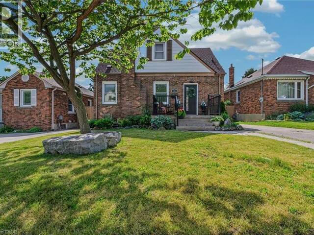 43 WOODBRIDGE Road Hamilton Ontario, L8K 3C8 - 3 Bedrooms Home For Sale