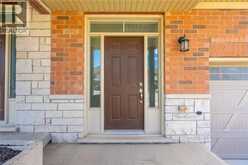 175 LORMONT Boulevard | Hamilton Ontario | Slide Image Three