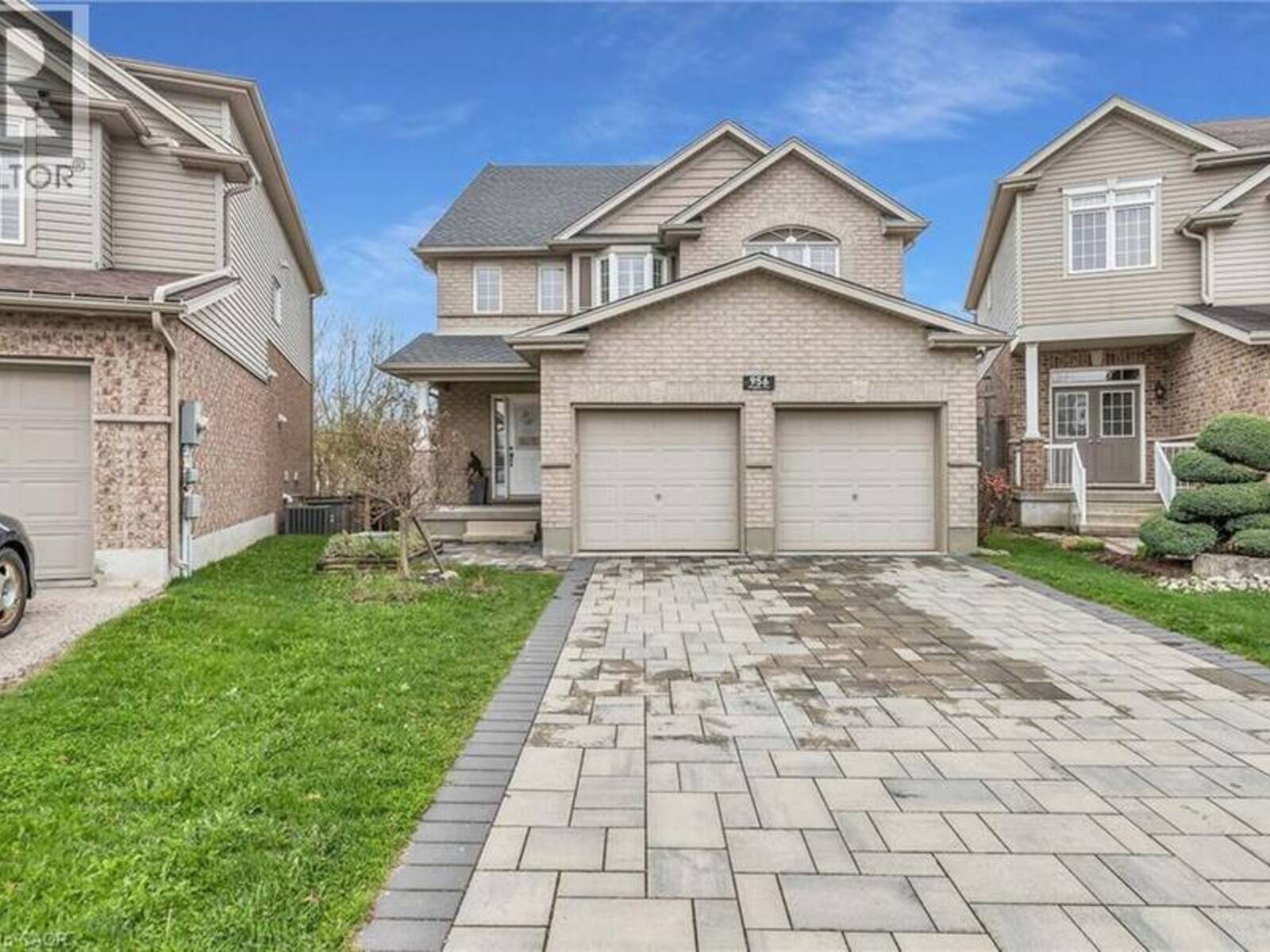 956 BANFFSHIRE Court, Kitchener, Ontario N2R 1W8