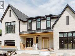 6 BRIDLEWOOD Crescent Kitchener Ontario, N2C 2S4