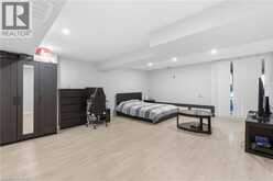 35 THAMES Way | Hamilton Ontario | Slide Image Thirty