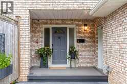 12 WOODS End | Brantford Ontario | Slide Image Thirty-one