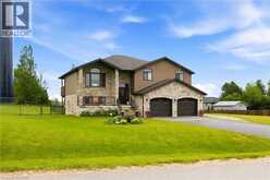 206 MEREDITH Way | Chatsworth Ontario | Slide Image Three
