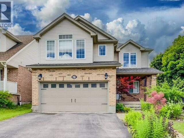 123 FOREST EDGE Trail Kitchener Ontario, N2P 2L8 - Multi-family Home For Sale
