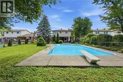283 PARKWAY Drive W | Milton Ontario | Slide Image Forty
