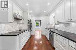 95 BIRCHPARK Drive | Grimsby Ontario | Slide Image Eight