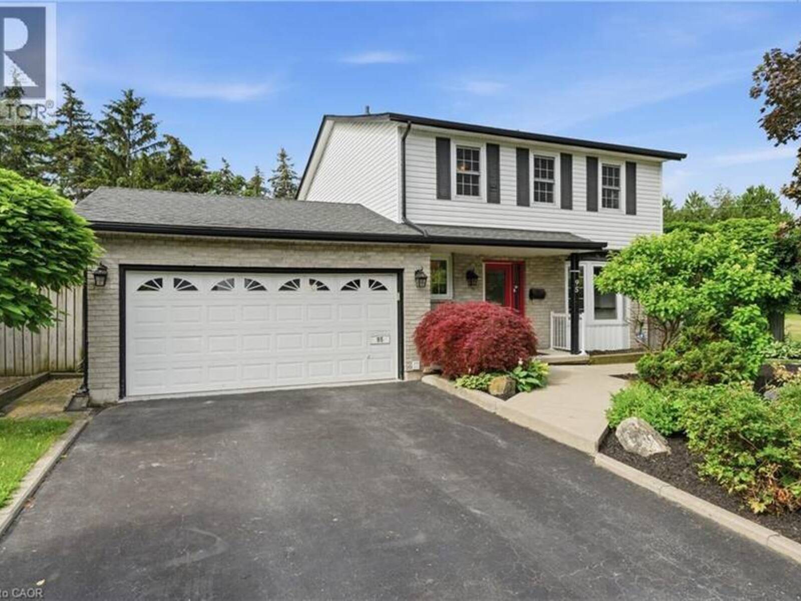 95 BIRCHPARK Drive, Grimsby, Ontario L3M 4M9