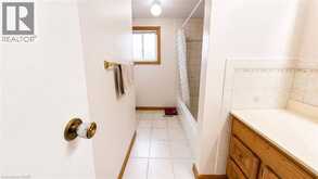 92 MOUNT ALBION Road | Hamilton Ontario | Slide Image Thirteen