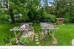 9 KINSMAN Court | Fonthill Ontario | Slide Image Seven