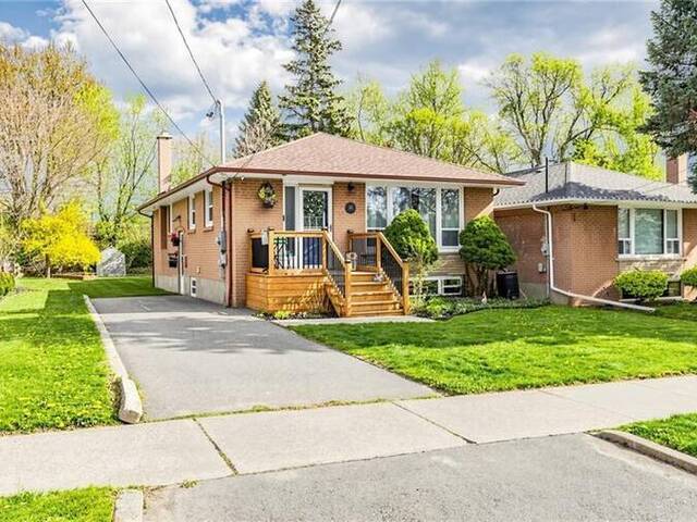 33 NEAPOLITAN Drive Toronto Ontario, M1P 4B2 - 5 Bedrooms Home For Sale