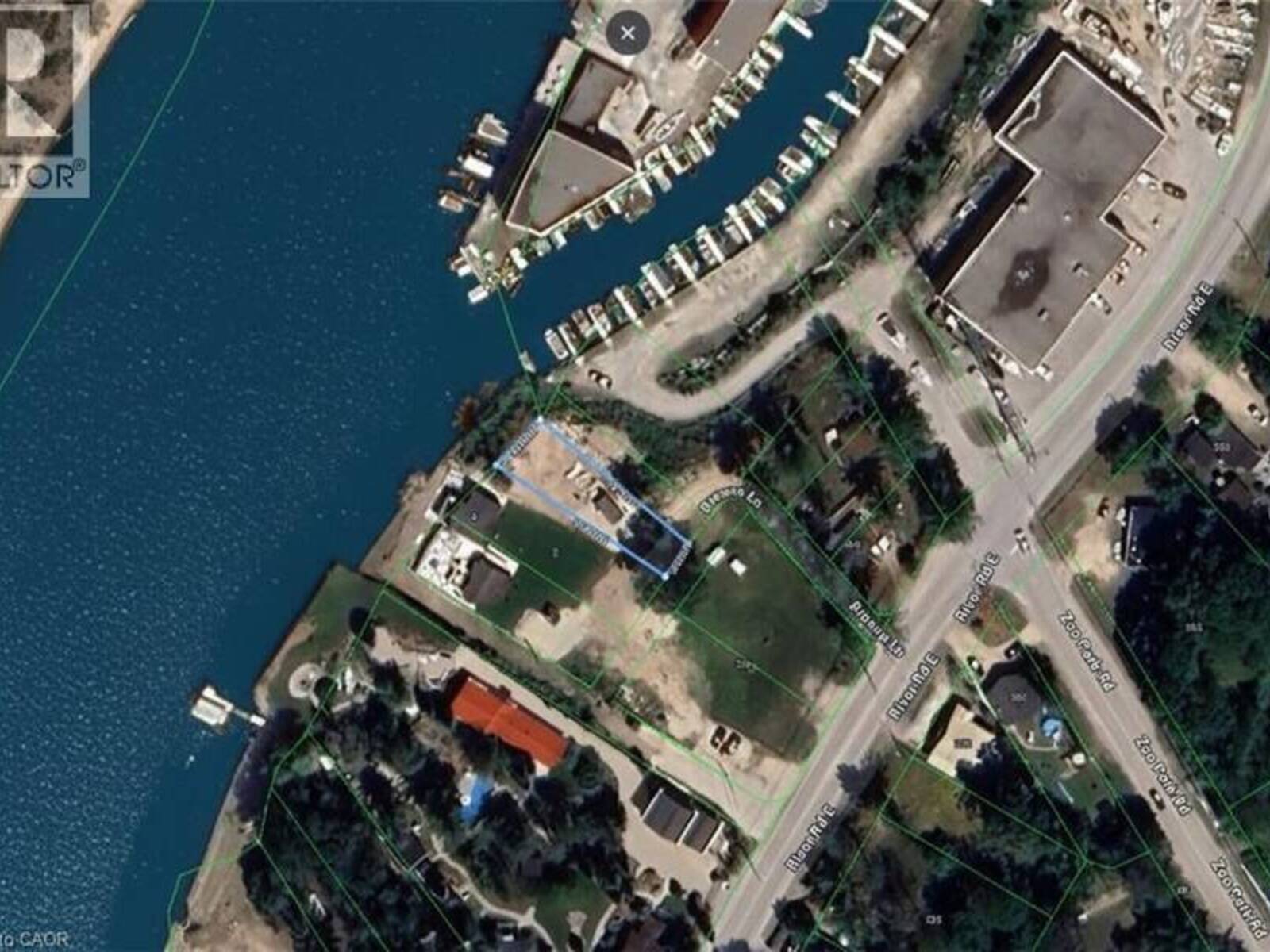 6 BROWNS Lane, Wasaga Beach, Ontario L9Z 2L7