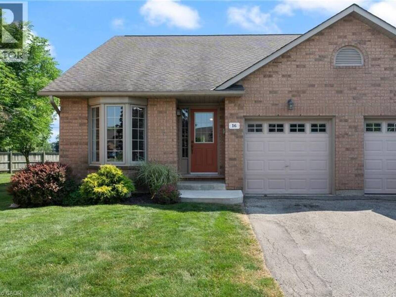 19 SOMERSET Drive Unit# 16, Port Dover, Ontario N0A 1N7