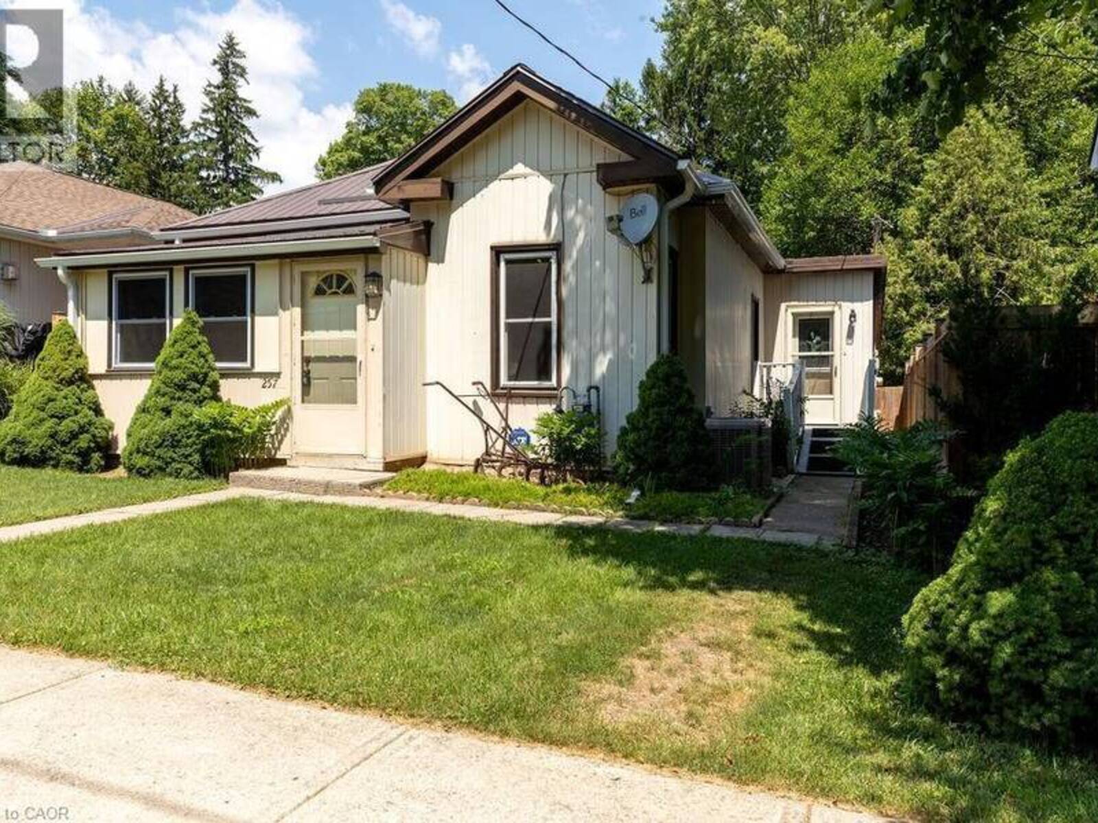 257 UNION Street, Simcoe, Ontario N3Y 2B4