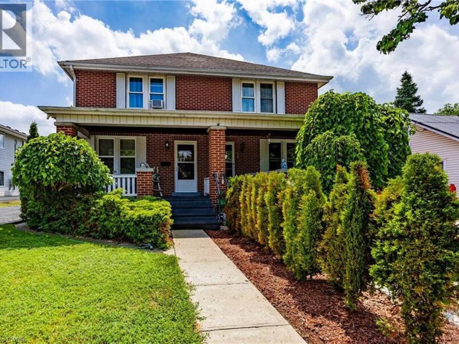 112 TALBOT Road, Delhi, Ontario N4B 1Z9