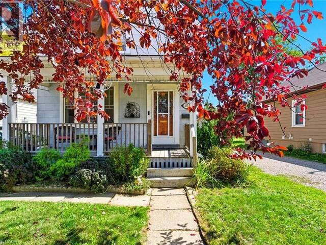 157 EAST 5TH Street Hamilton Ontario, L9A 2Z7 - 3 Bedrooms Home For Sale