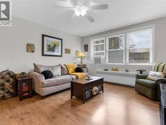 4 ROBINSON Street Unit# 14 Hamilton Ontario, L8P 1Y5