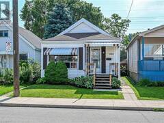220 PALING Avenue Hamilton Ontario, L8H 5J7