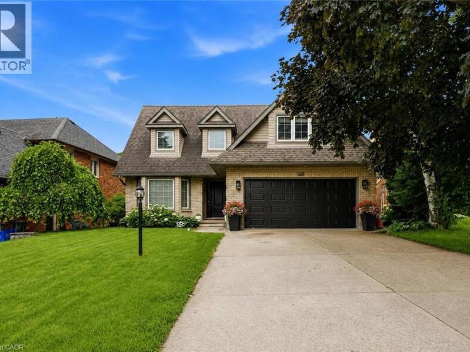 138 MILLER Drive, Ancaster, Ontario L9G 4W4