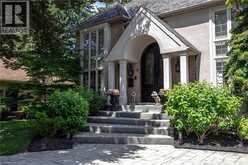 15 PEPPERTREE Crescent | Ancaster Ontario | Slide Image Three