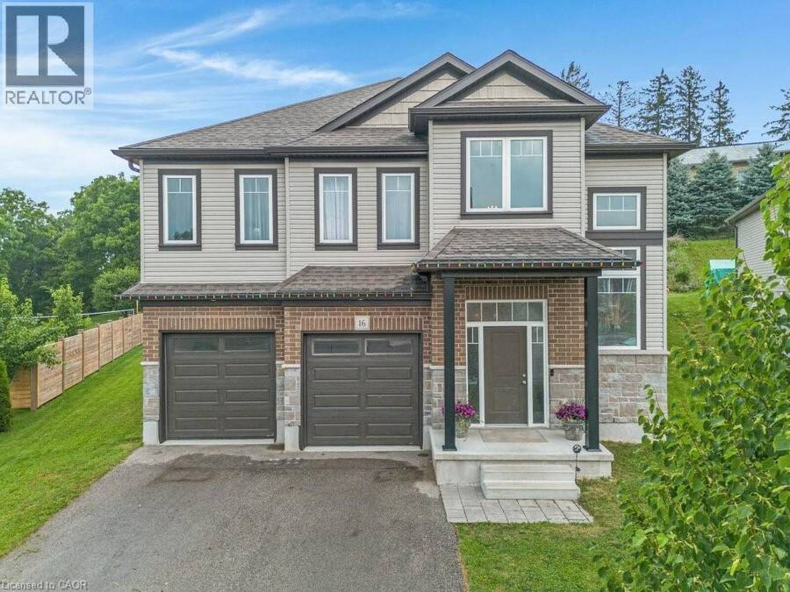 16 BROOKFIELD Court, Ingersoll, Ontario N5C 0C4