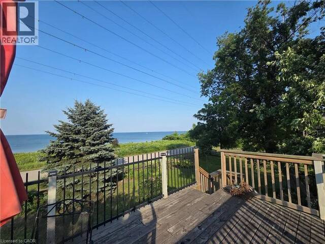 851 BEACH Boulevard Hamilton Ontario, L8H 6Z5 - 3 Bedrooms Waterfront Home For sale