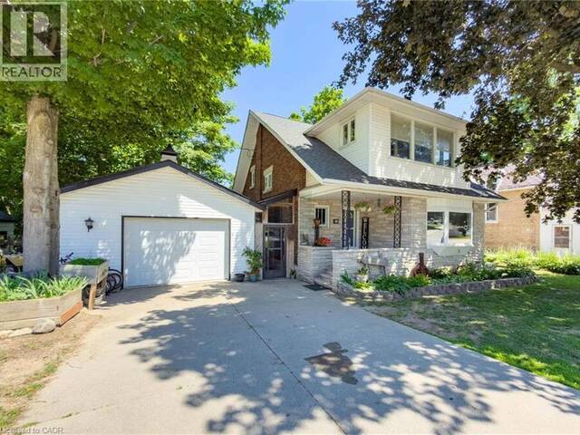 10 HILLCREST Street W South Bruce Ontario, N0G 2S0 - 4 Bedrooms Home For Sale