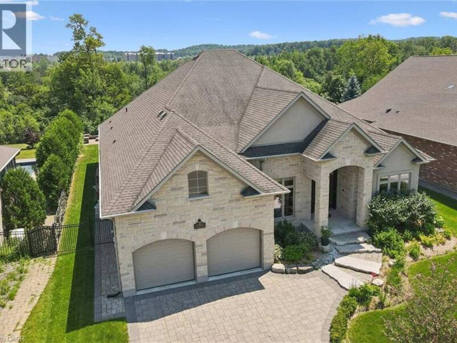 596 REGAL Place, Waterloo, Ontario N2V 2G3