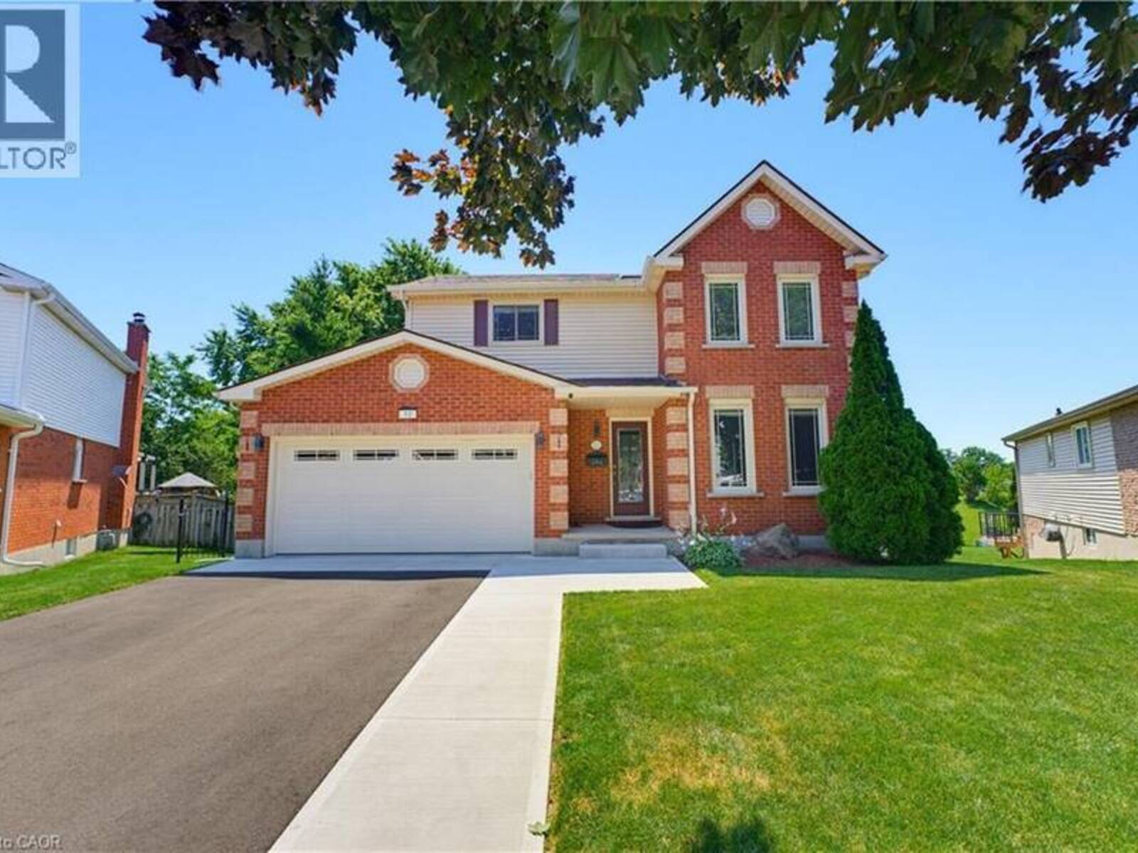 32 STONEHAVEN Place, Cambridge, Ontario N1S 4V8