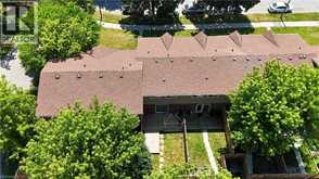 136 JANSEN Avenue | Kitchener Ontario | Slide Image Four