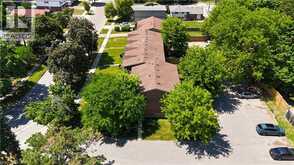 136 JANSEN Avenue | Kitchener Ontario | Slide Image Thirty-four
