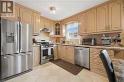 31 SUMMERCREST Drive | Hamilton Ontario | Slide Image Eleven