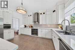 2203 TURNBERRY Road | Burlington Ontario | Slide Image Sixteen
