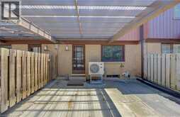 150 KINGSWOOD Drive Unit# B | Kitchener Ontario | Slide Image Thirty-three