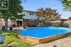 7 APEX Court | Hamilton Ontario | Slide Image Forty-four