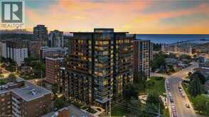 21 E PARK Street E Unit# 717 | Mississauga Ontario | Slide Image One