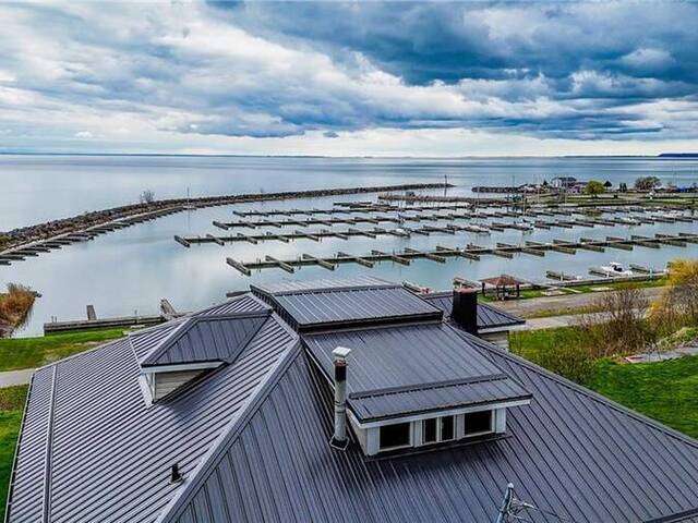 78 BROWN Street Port Dover Ontario, N0A 1N7 - 2 Bedrooms Waterfront Home For sale