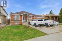 916 STONE CHURCH Road E | Hamilton Ontario | Slide Image One