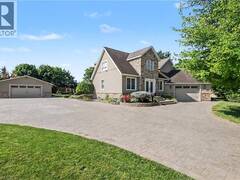 17 ATHLONE Road Cambridge Ontario, N1R 1J1