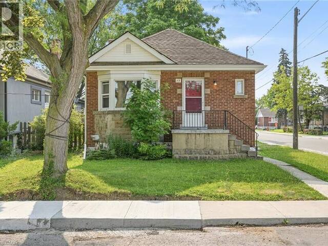 17 WEST 3RD Street Hamilton Ontario, L9C 3J5 - 7 Bedrooms Home For Sale