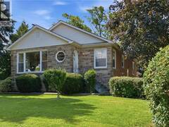 226 HIGHWAY 8 Avenue Hamilton Ontario, L8G 1C9