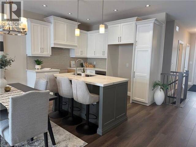 373 ARGYLE Avenue Delhi Ontario, N4B 0B2 - 2 Bedrooms Home For Sale