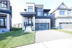125 SILVERWOOD Crescent | Woodstock Ontario | Slide Image Two