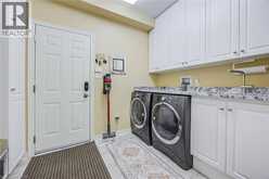 4278 CLUBVIEW Drive | Burlington Ontario | Slide Image Twenty