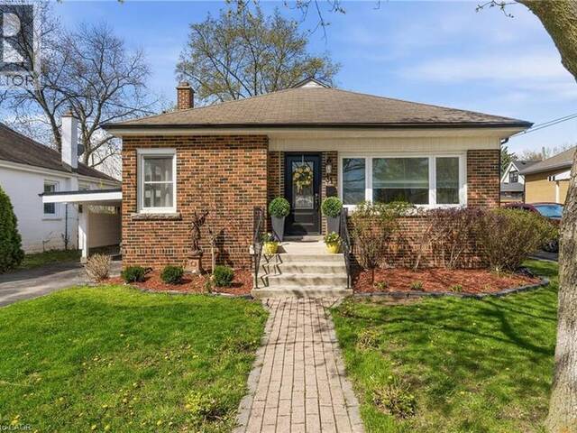 31 CAMERON Avenue Dundas Ontario, L9H 1P6 - 3 Bedrooms Home For Sale