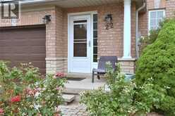 22 MOORE Crescent | Ancaster Ontario | Slide Image Three