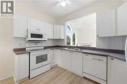 98 SUNIBEL Drive E | Hamilton Ontario | Slide Image Sixteen