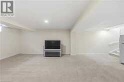 98 SUNIBEL Drive E | Hamilton Ontario | Slide Image Thirty-eight