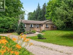 318 10TH CONCESSION Road E Hamilton Ontario, L8B 1H6